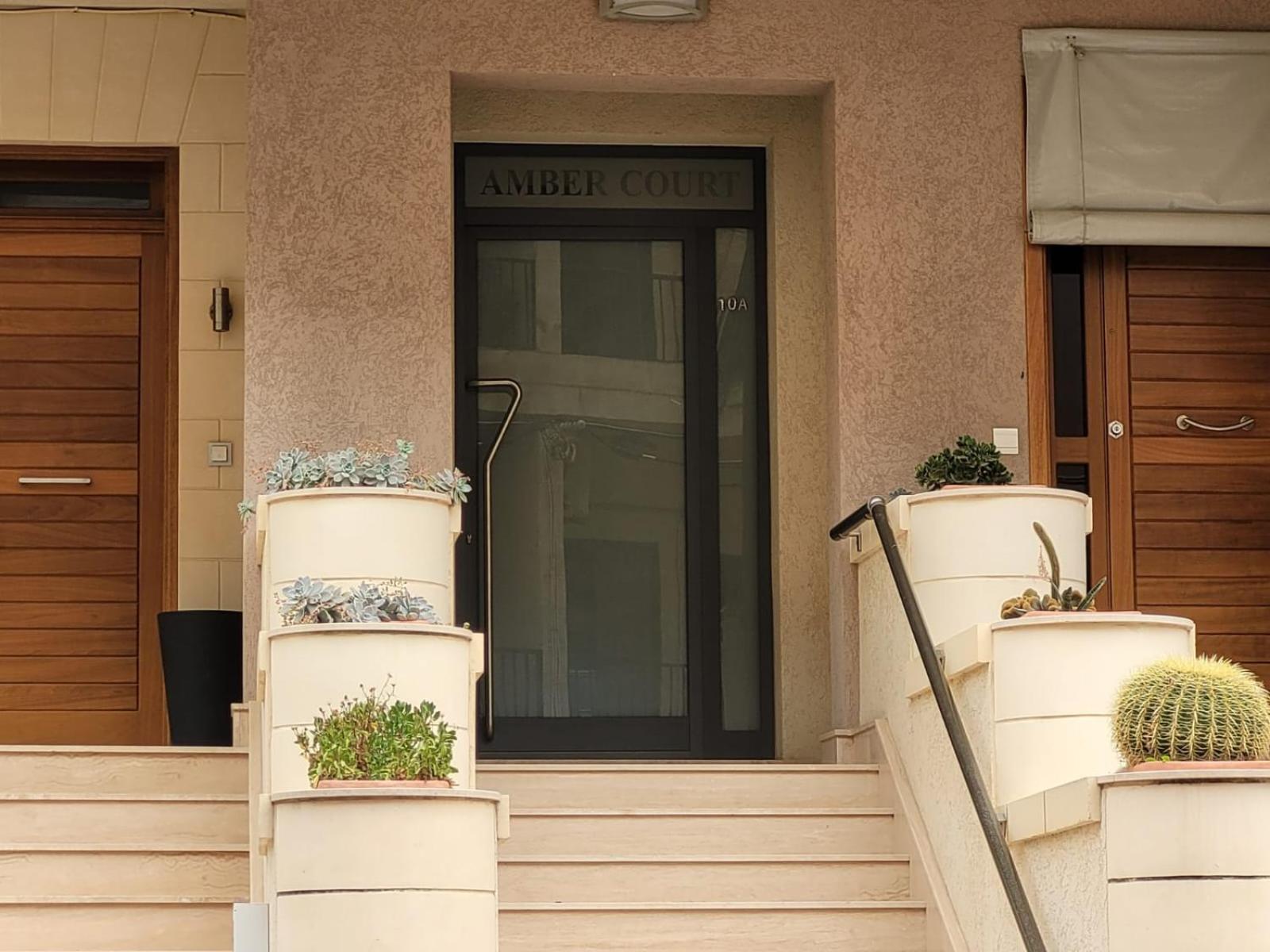 Large Apartment In Marsascala. Sleeps 6 Marsaskala Exterior photo