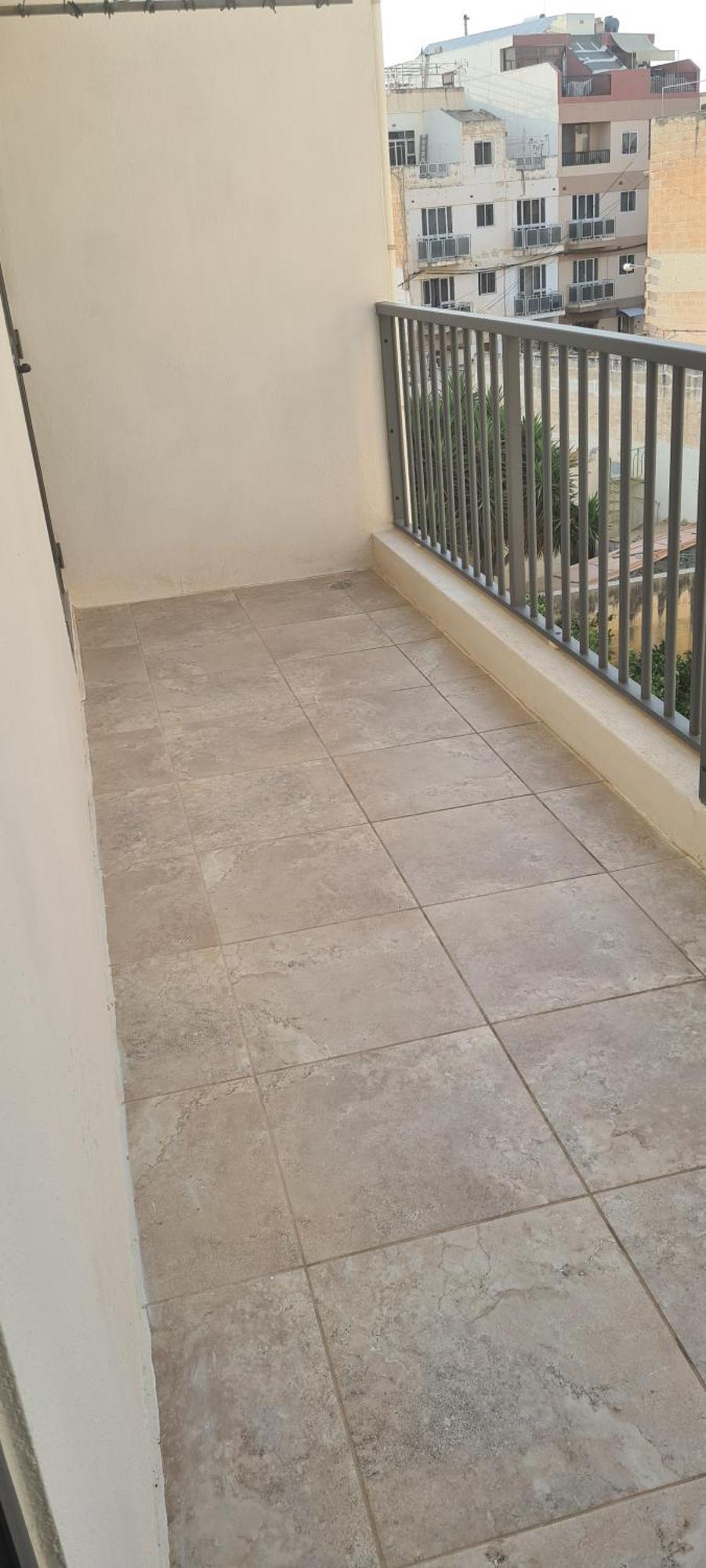Large Apartment In Marsascala. Sleeps 6 Marsaskala Exterior photo